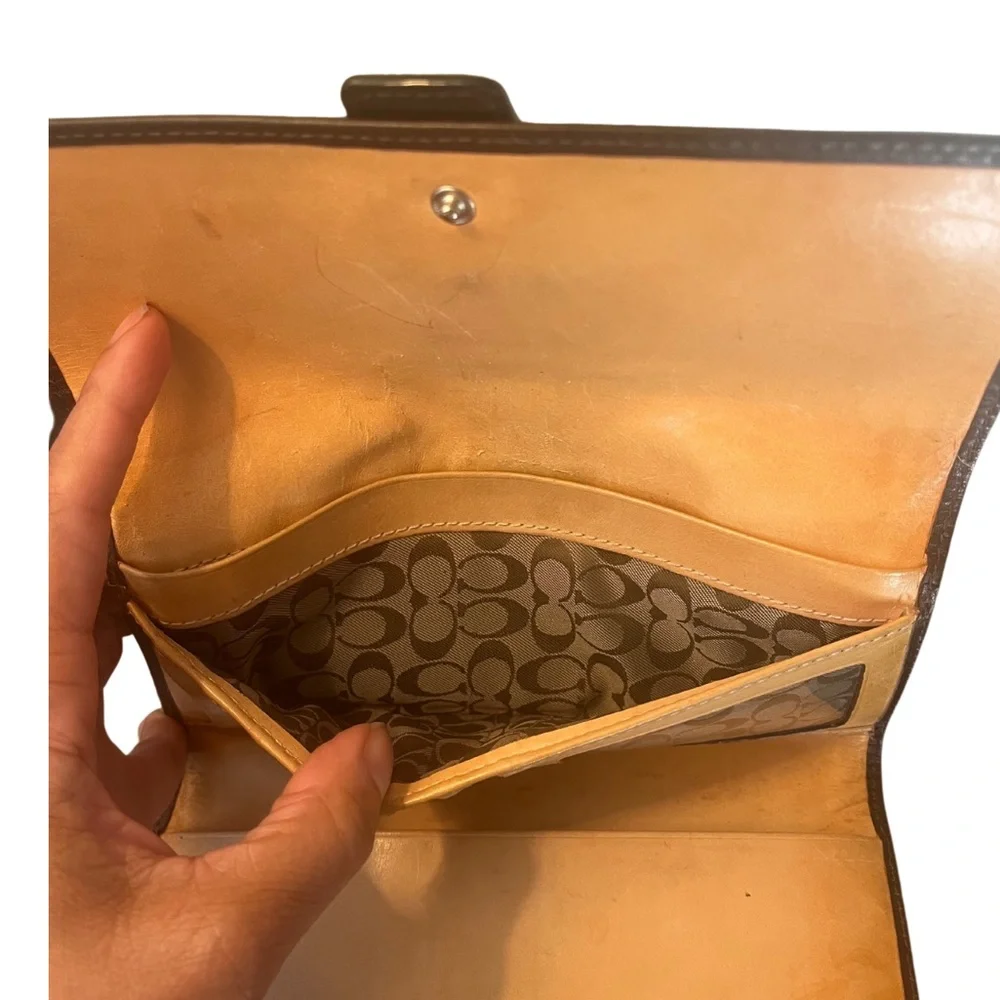 Coach SoHo Brown Trifold Wallet - Picture 11 of 14